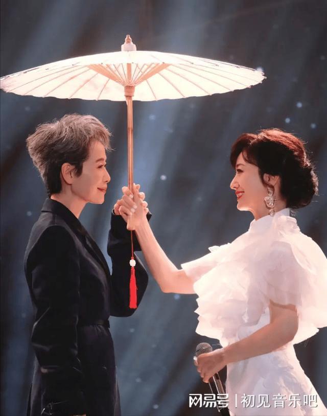 白娘子许仙30年后撒糖竟藏惊天秘密凯发K8旗舰厅AG客服神仙售后！(图5)